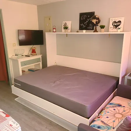 St Lary Village-vue Montagne. * Saint-Lary-Soulan