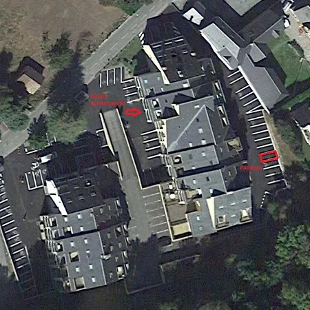 St Lary Village-vue Montagne. * Saint-Lary-Soulan